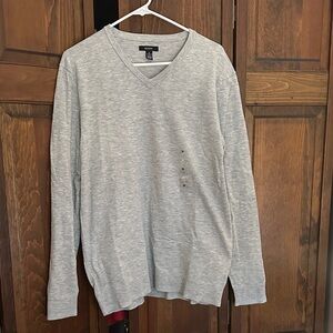 Croft & Barrow Heather Gray V-Neck Sweater